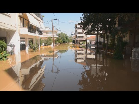 Πλημμύρες και οχυρώσεις σπιτιών σε παραποτάμιες συνοικίες της Λάρισας
