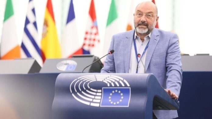 sakis_arnaoutoglou