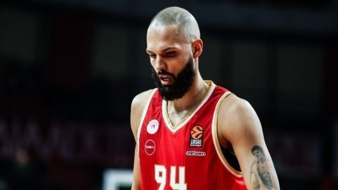 w08-114545w07135748evanfournier