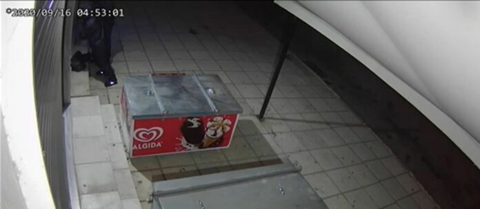 Capture-1