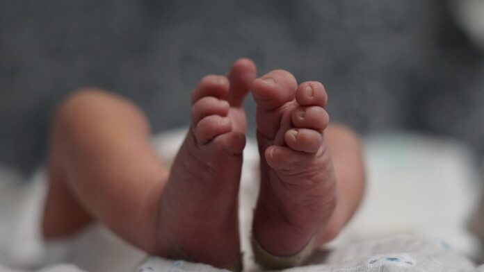 baby-feet-4746255-1280-2