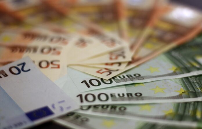money-1033647-1280