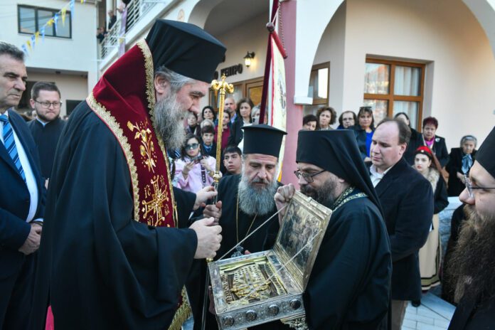 Ypodoxi Timiou Staurou (27) serron_theologos