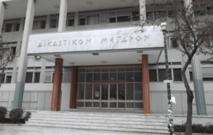 dikastiko-larisa-1
