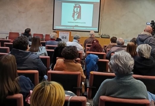 olanea.gr_neaniki_paravatikotita_2603052 neaniki_paravatikotita