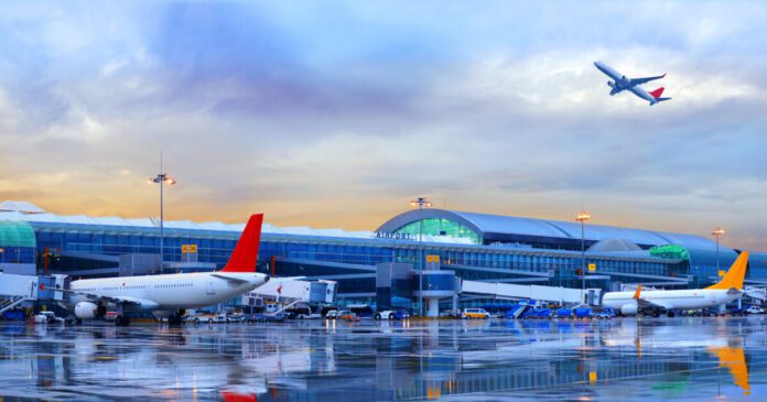 airplanes-497417426-1200x630-1