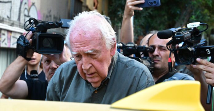 maketa-giotopoulos-taxi