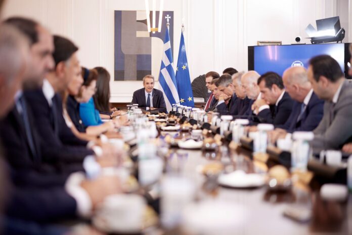 mitsotakis-ypourgiko2
