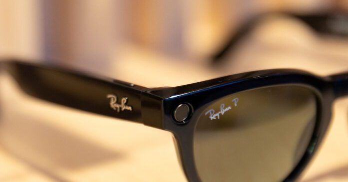 2026-10-20t160236z-455412294-rc2b7aab4176-rtrmadp-3-essilorluxottica-results-1-1200x630-1